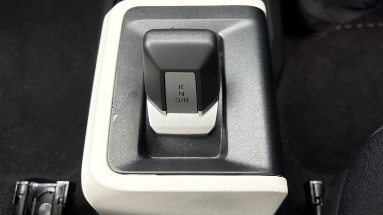 Dacia Spring 27kWh Expression 45 33kW 5dr Auto Electric Hatchback